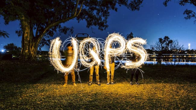 uqps-lightpaint